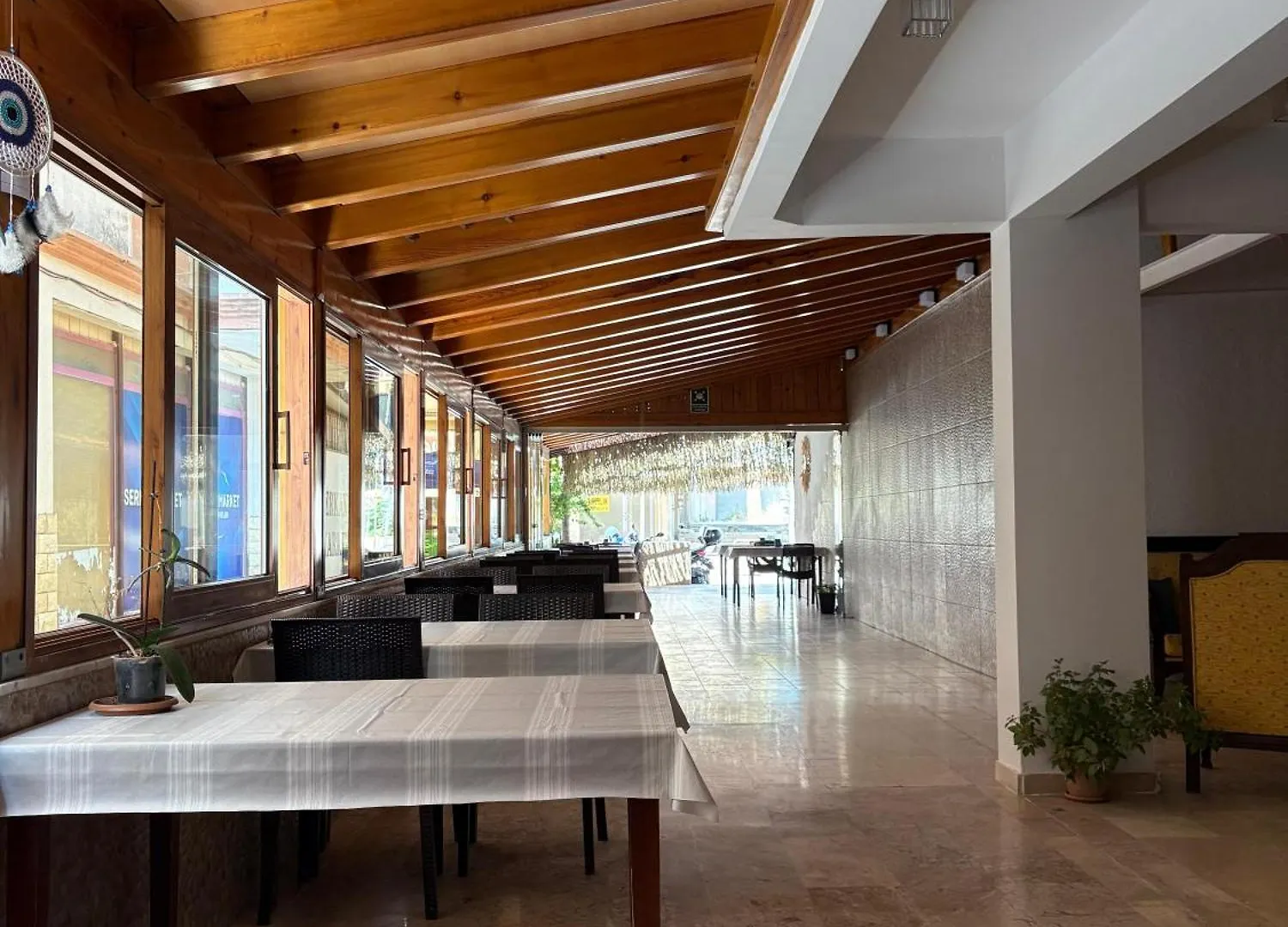 Eren Otel Çeşme